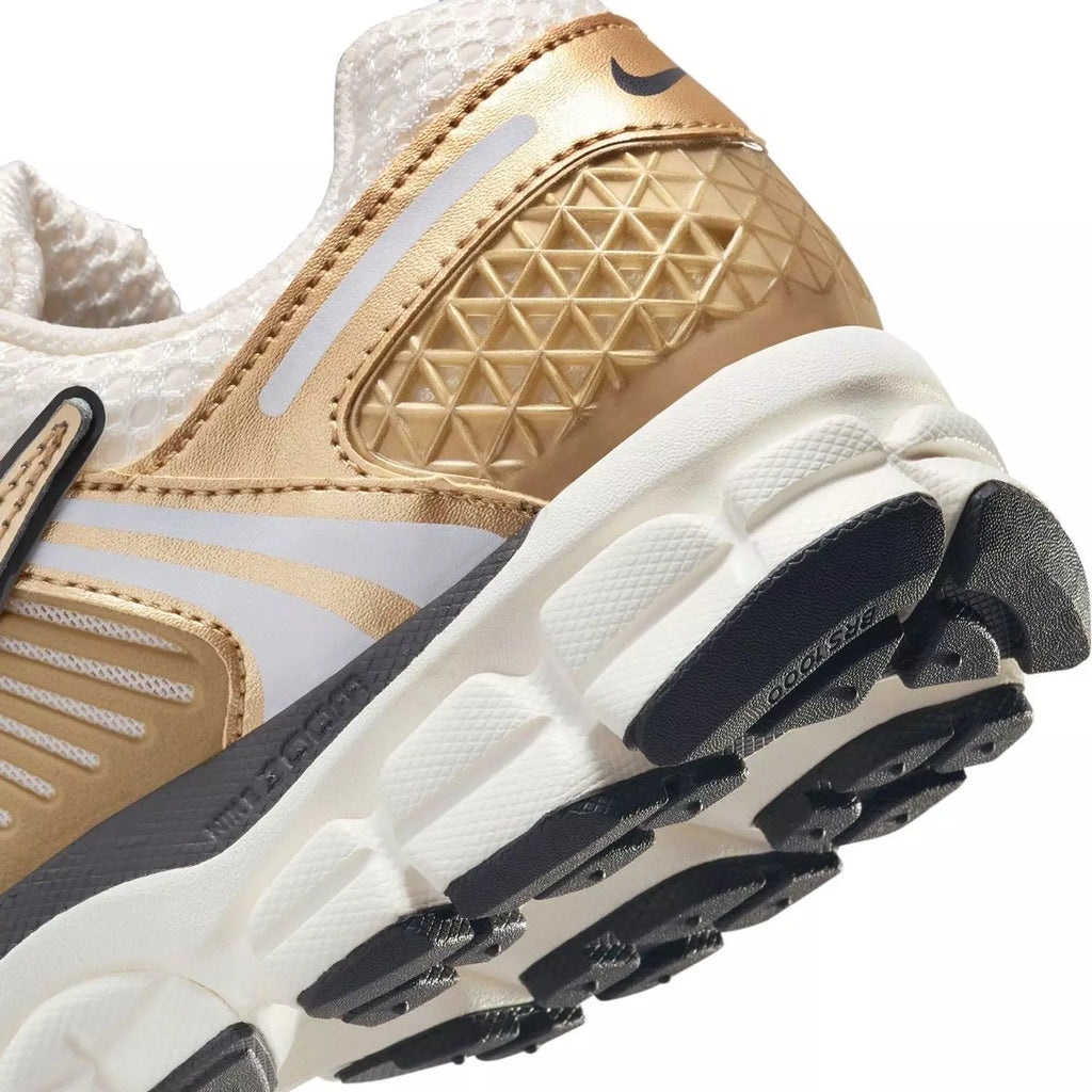 Nike Air Zoom Vomero 5 - Metallic Gold
