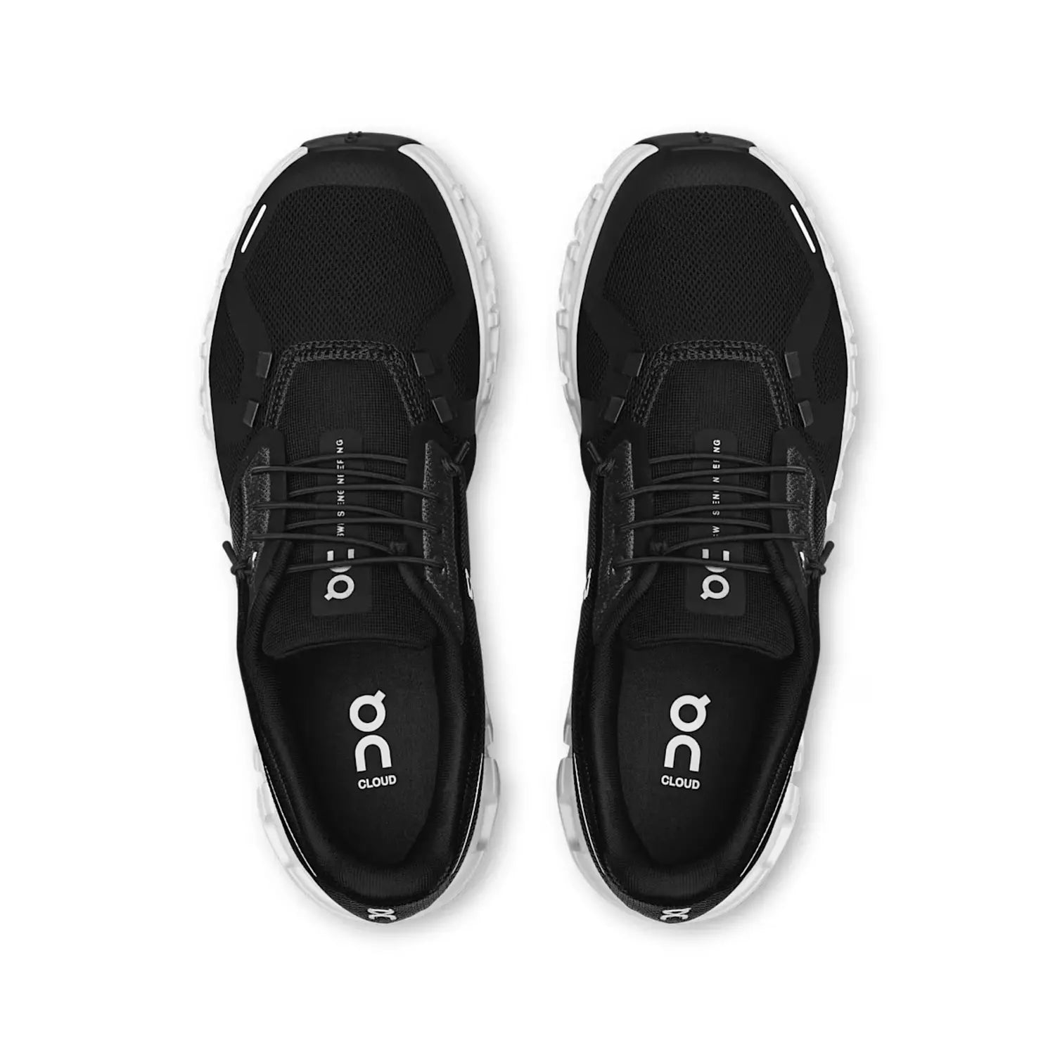 On Running Cloud 6 Black / White