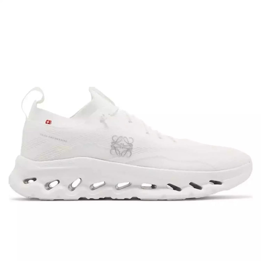 On Running Cloudtilt x LOEWE ALL WHITE