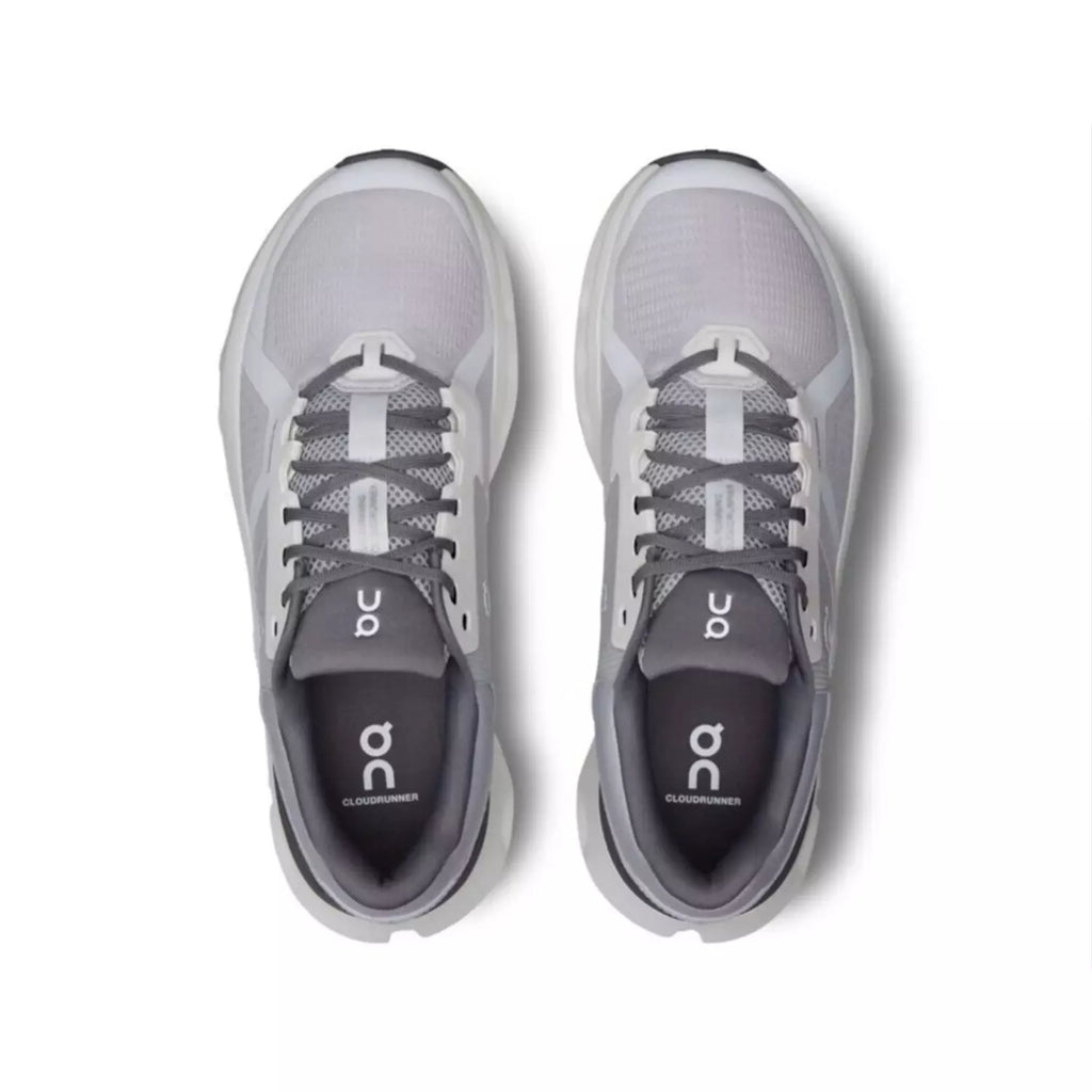 On Running Cloudnova White / Glacier