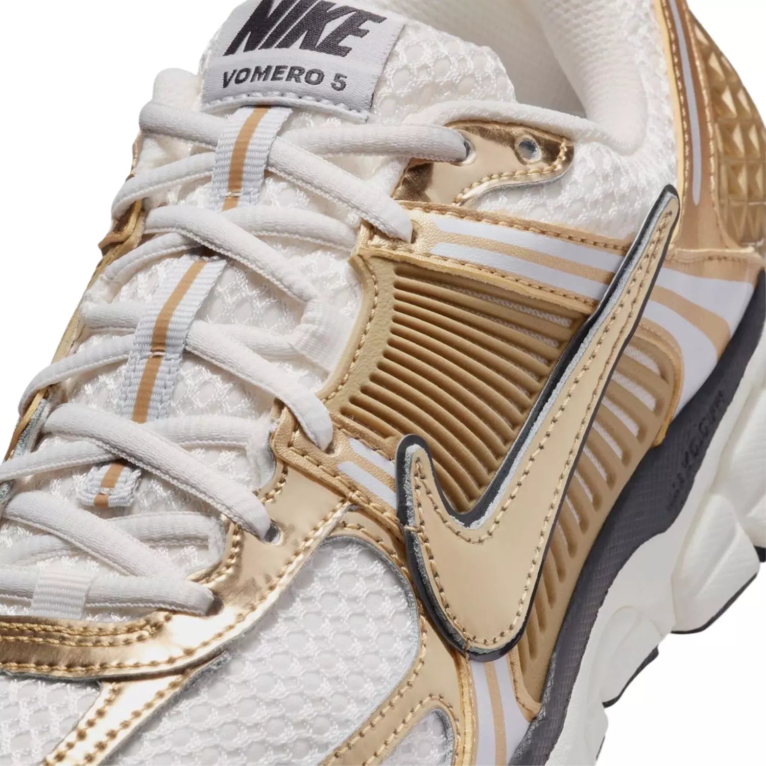 Nike Air Zoom Vomero 5 - Metallic Gold