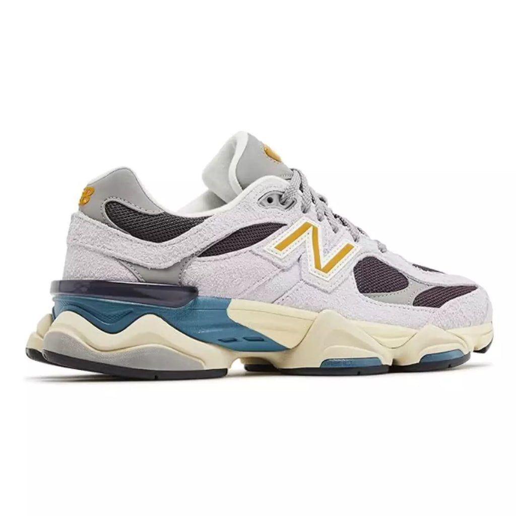 New Balance 9060 - Taro plum Brown