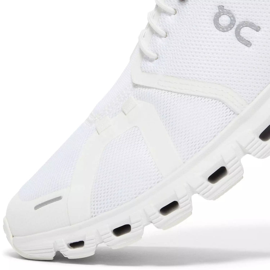 On Running Cloud5 - All White