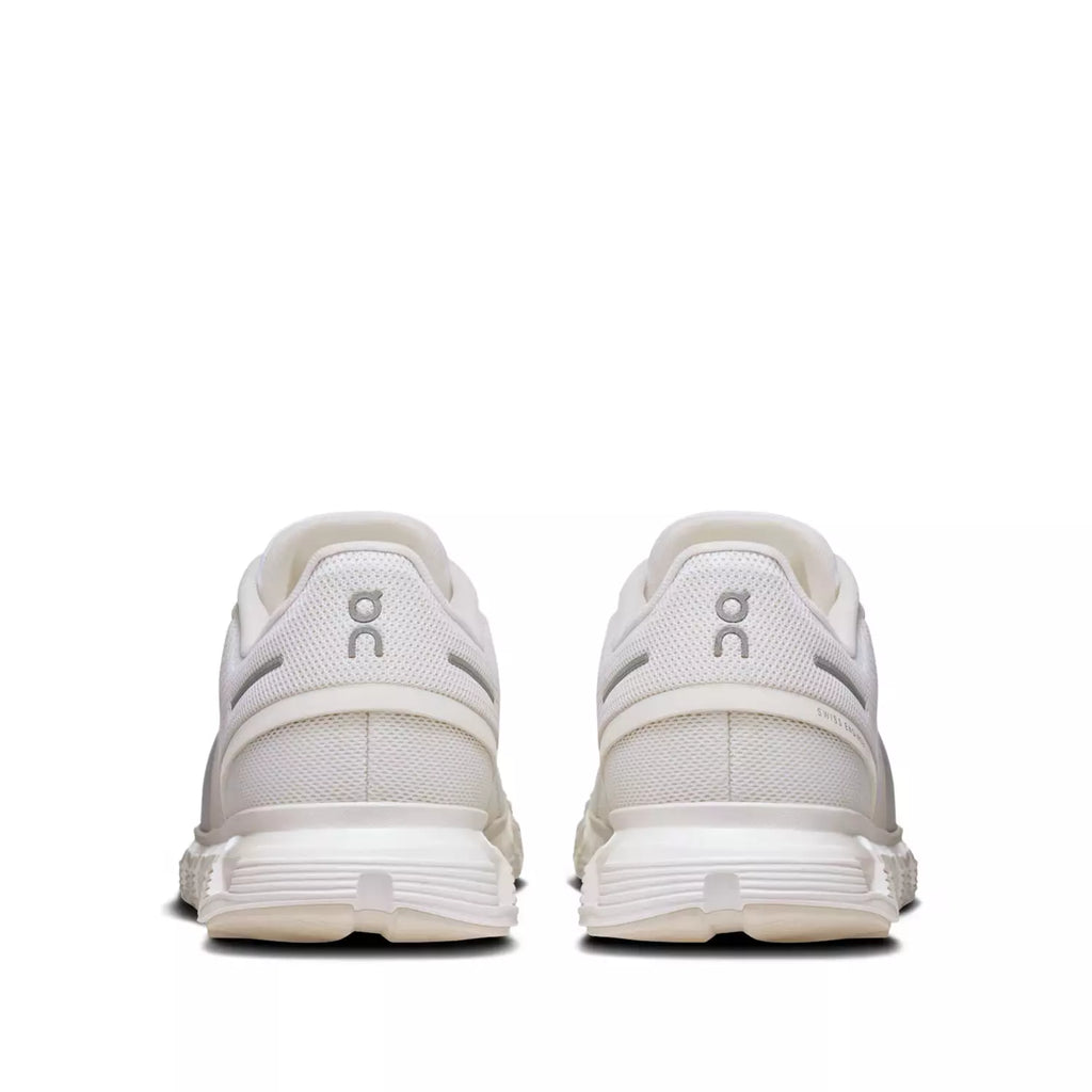 On Running Cloud 6 All White