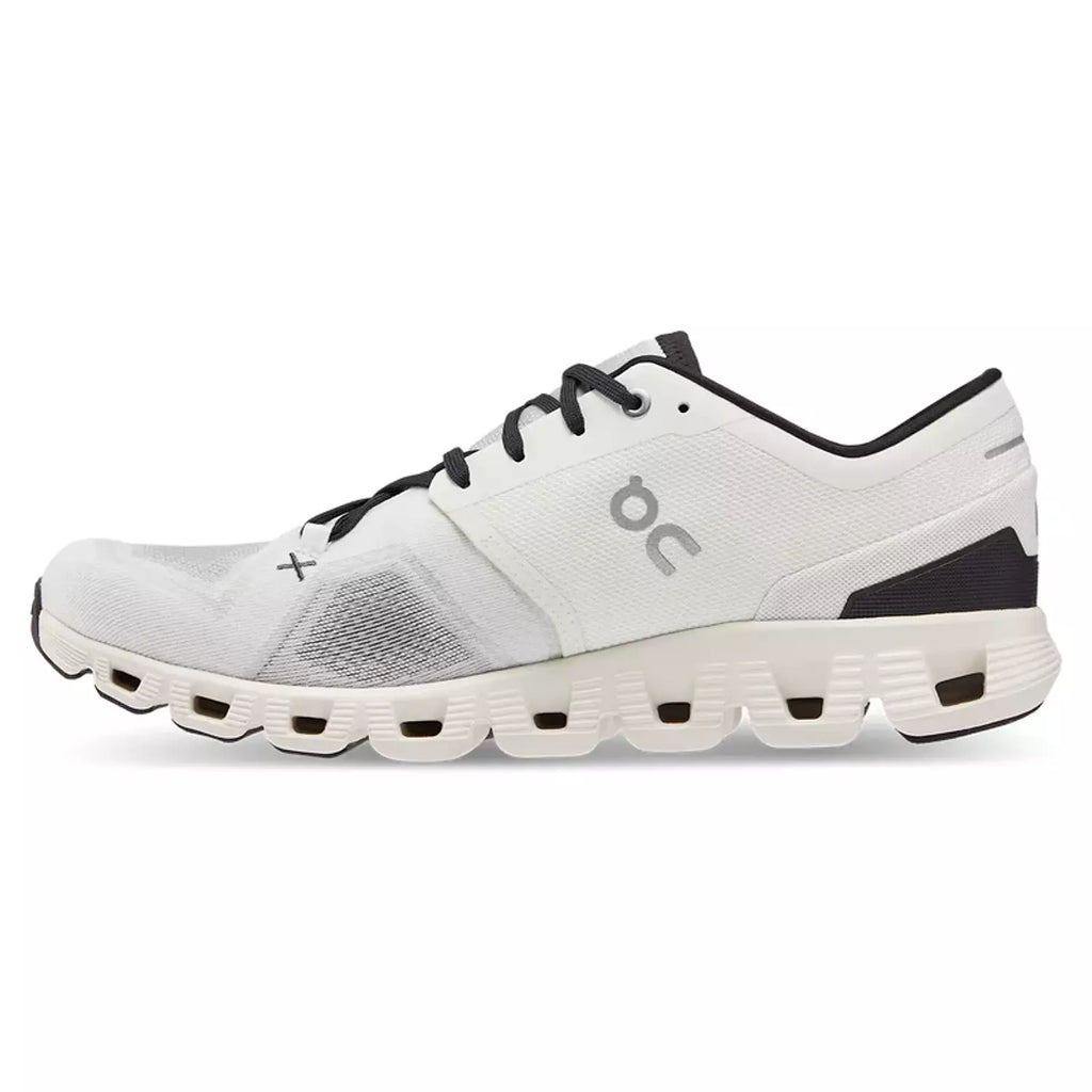 On Running Cloud X 3 White Black