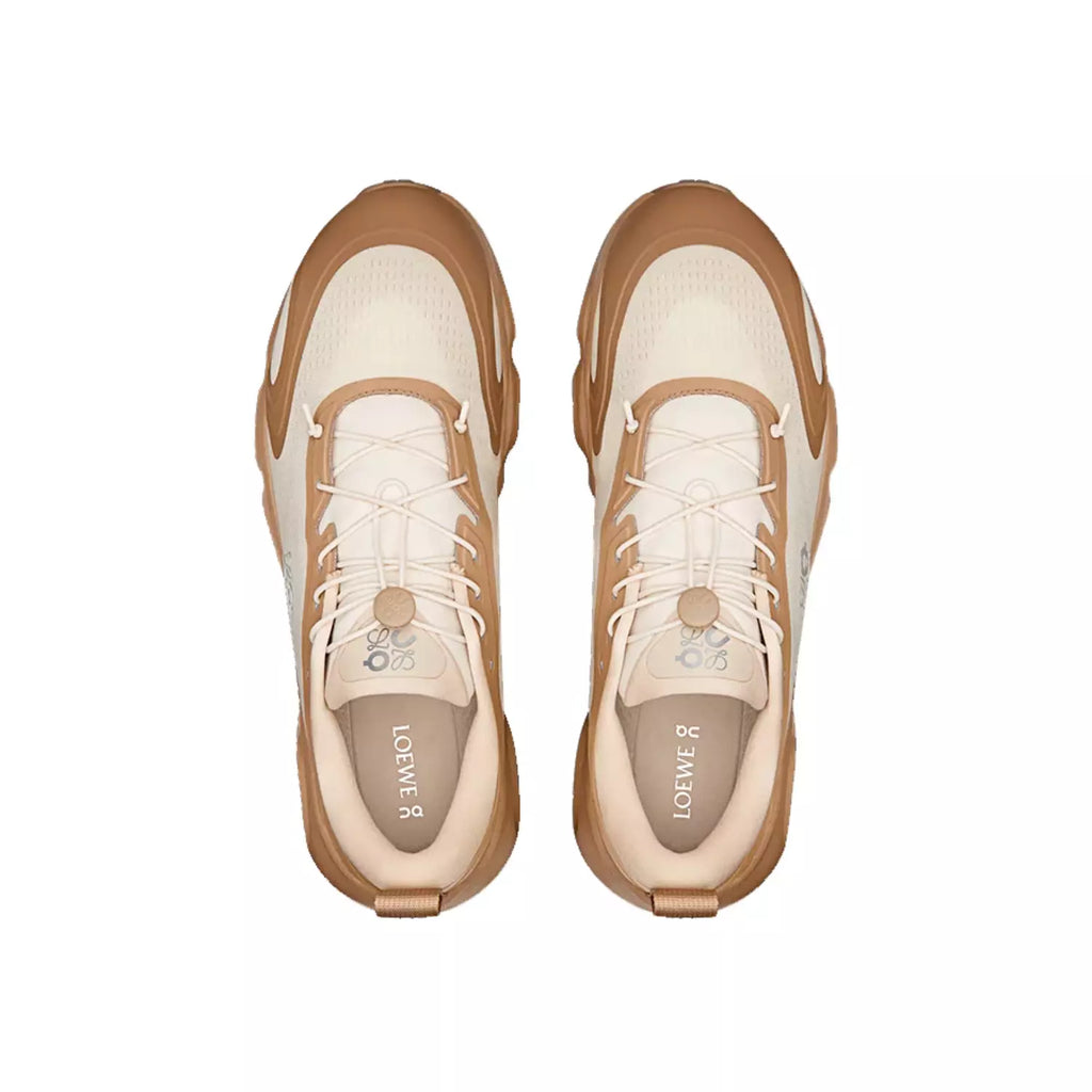 On Running Cloudsolo Loewe Dark Sand Cream Bege