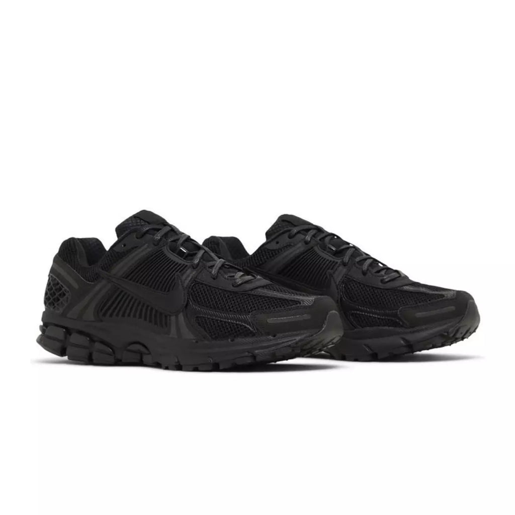 Nike Air Zoom Vomero 5 'Triple Black'